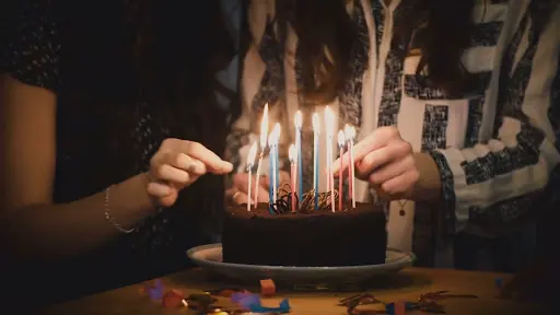 Birthday video generic Celebrate in style with this generic birthday video template.